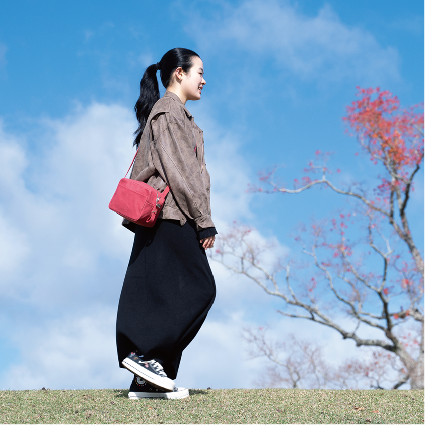 印象に残る優しい赤 | 一澤信三郎帆布