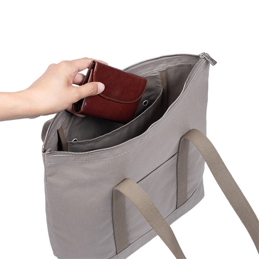 Reliable zippered bag | ICHIZAWA SHINZABURO HANPU