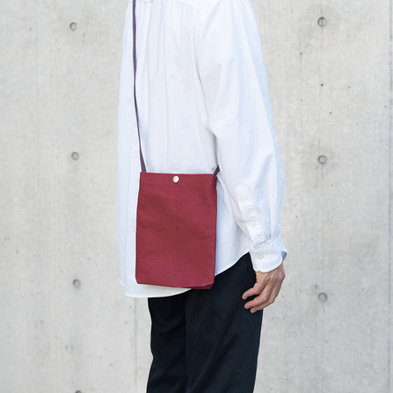 ワイン麻 × 紫 / モデル: 175 cm