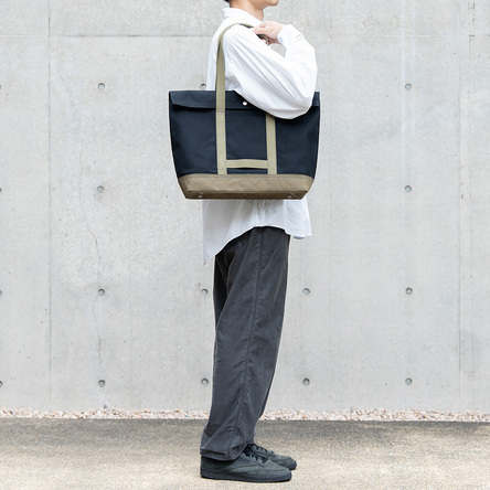 Black × Olive-green / model: 180 cm