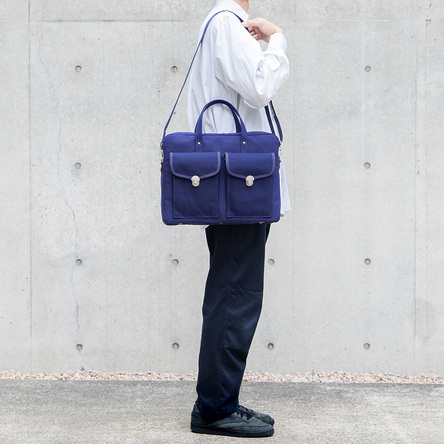 紺 / モデル: 180 cm