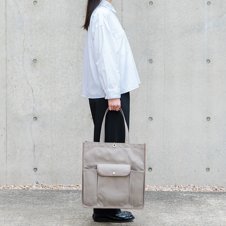 グレー / モデル: 160 cm