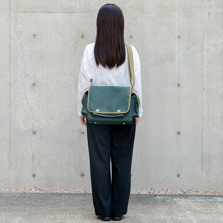 Deep green × Olive green / Model: 160 cm