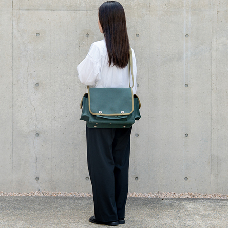 Deep green × Olive green / Model: 160 cm