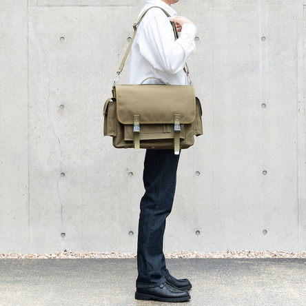 Olive-green × Olive-green / model: 175 cm