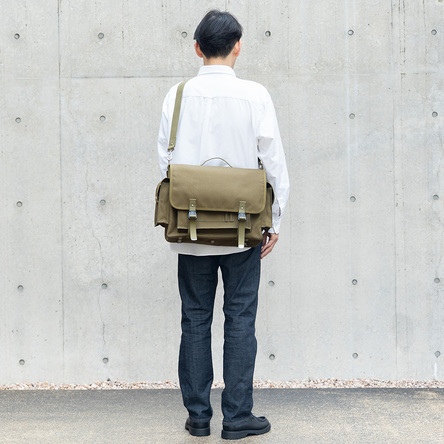 Olive-green × Olive-green / model: 175 cm