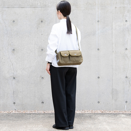 Olive-green × Olive-green / model: 160 cm