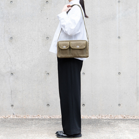 Olive-green × Olive-green / model: 160 cm