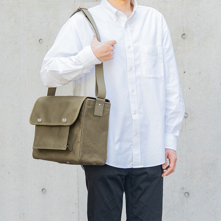 Olive-green × Olive-green / model: 175 cm