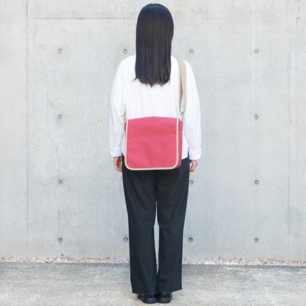 Japanese red × Beige / model: 160 cm