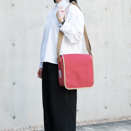 Japanese red × Beige / model: 160 cm