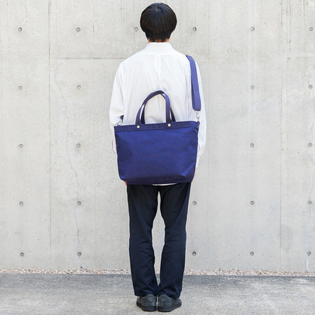 紺 / モデル: 180 cm