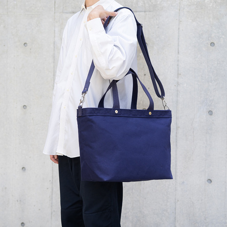 紺 / モデル: 180 cm