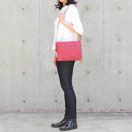 Japanese red × Beige / model: 165 cm