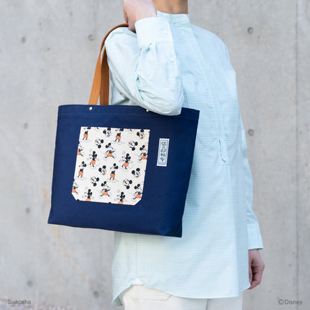 紺 × レンガ / モデル: 165 cm