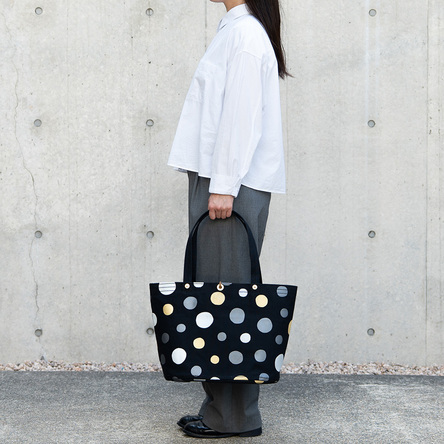 Hitotsuki × Black / model: 160 cm