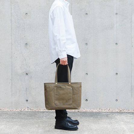 Olive-green / model:180 cm