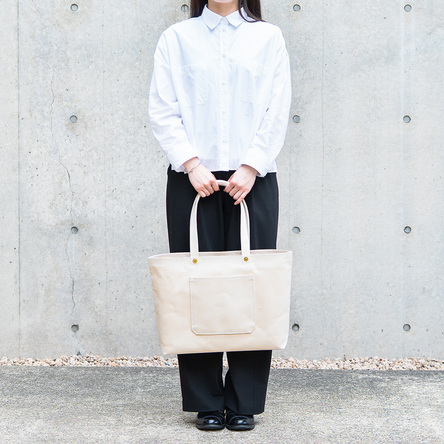 Off-white / model:160 cm