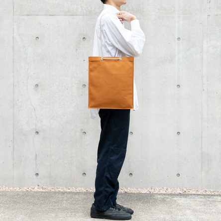Light-brown / model: 180 cm