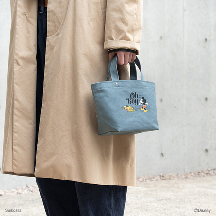 青ねず / モデル: 170 cm